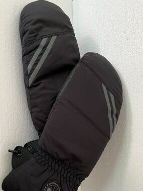 Womens Canada Goose Black Hybridge Mitts